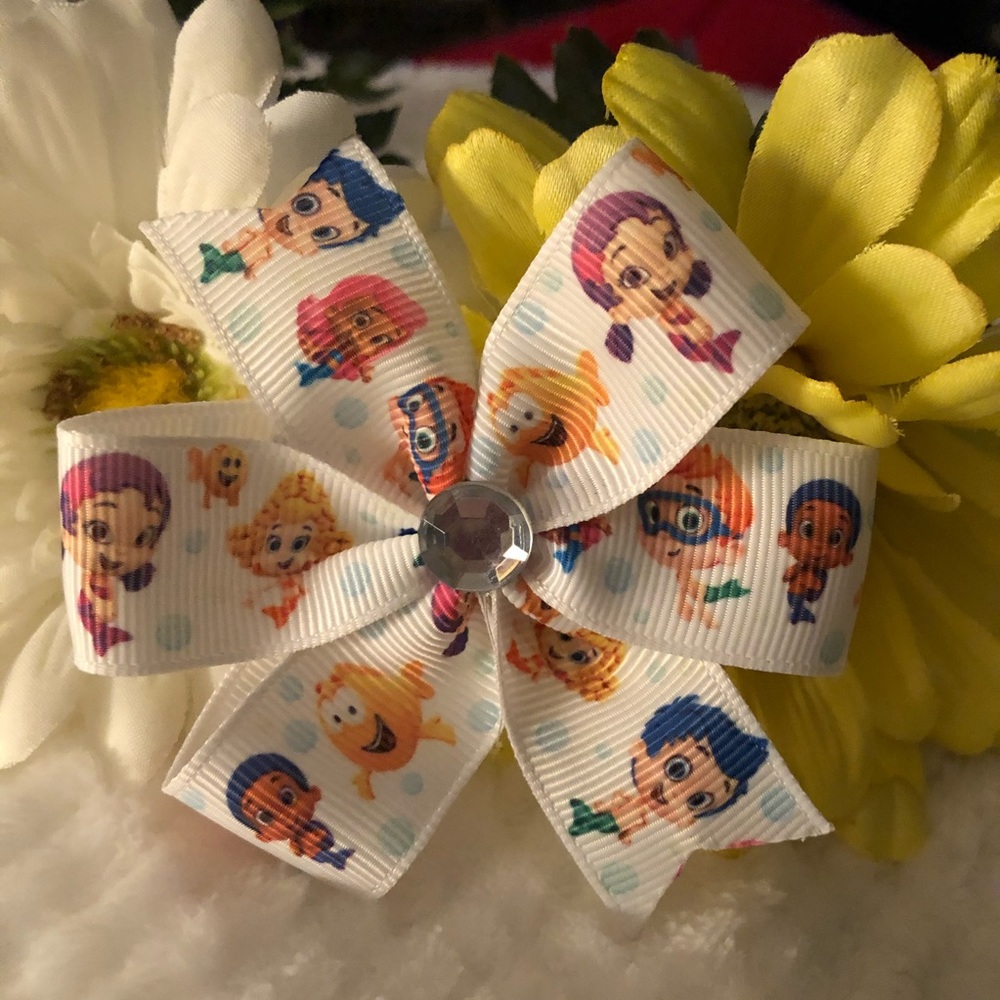 🌸3/$9🌸 Handmade Bubble Guppies Hairbow